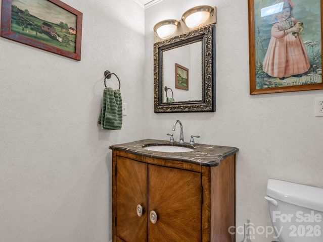 10 Deer Run Lane, Columbus, NC 28722