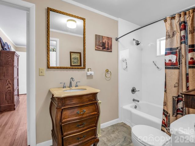 10 Deer Run Lane, Columbus, NC 28722
