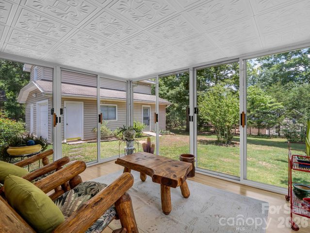 10 Deer Run Lane, Columbus, NC 28722