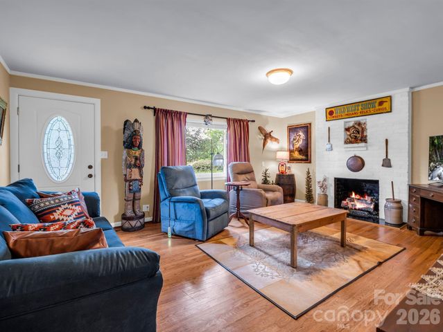 10 Deer Run Lane, Columbus, NC 28722