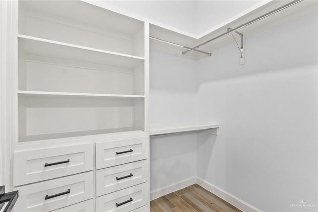 2105 W Olympia Avenue, Alton, TX 78573