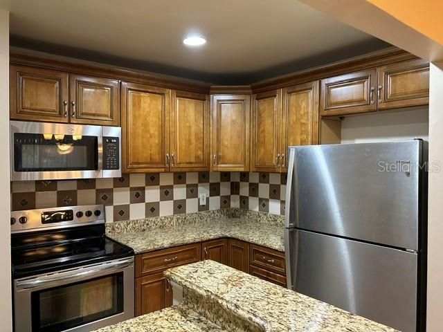 130 JASMINE WOODS COURT 9B, Deltona, FL 32725