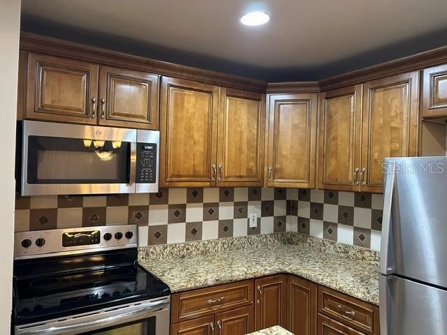 130 JASMINE WOODS COURT 9B, Deltona, FL 32725