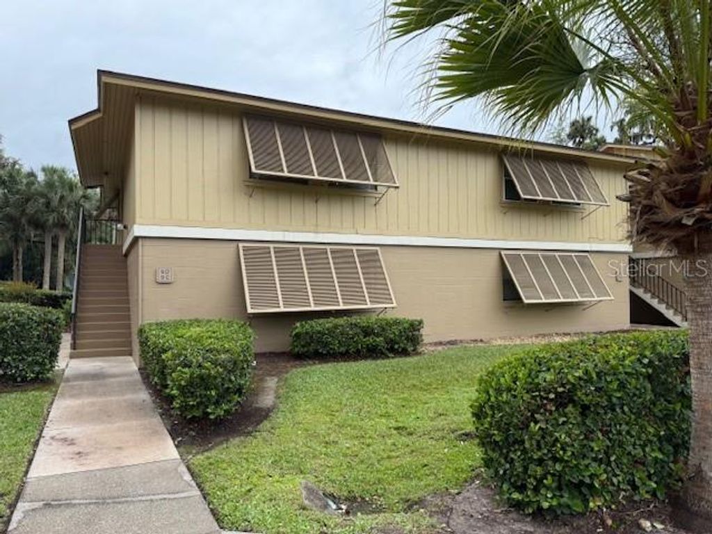 130 JASMINE WOODS COURT 9B, Deltona, FL 32725
