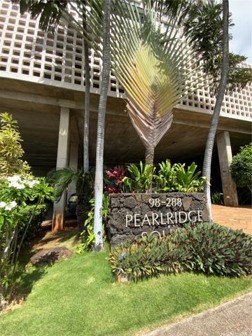 98-288 Kaonohi Street 2704, Aiea, HI 96701