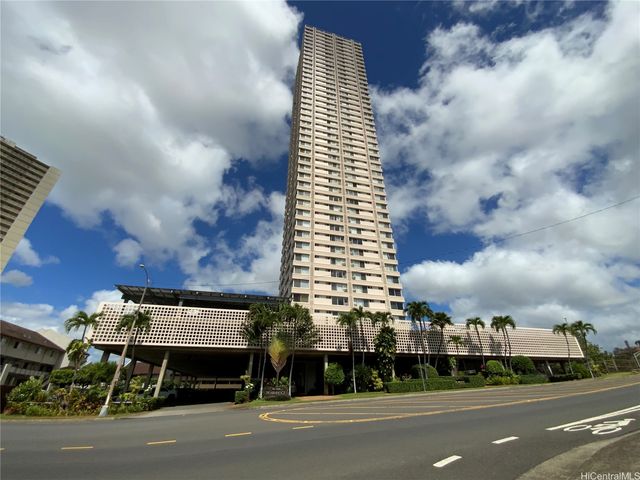 98-288 Kaonohi Street 2704, Aiea, HI 96701