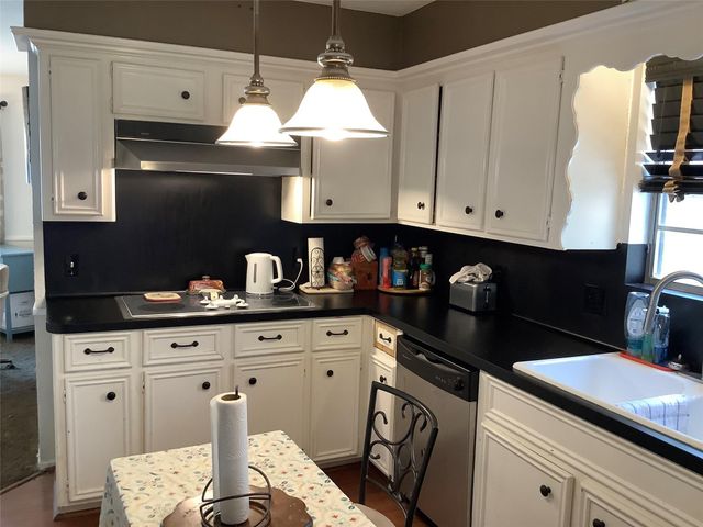 1011 Misty Lea Lane, Houston, TX 77090