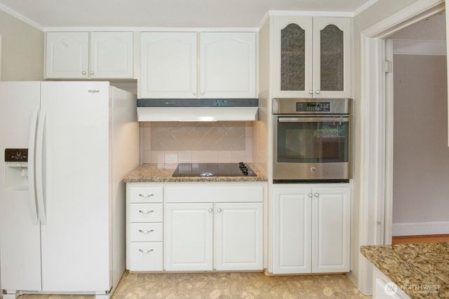 9318 Hipkins Road SW, Lakewood, WA 98498