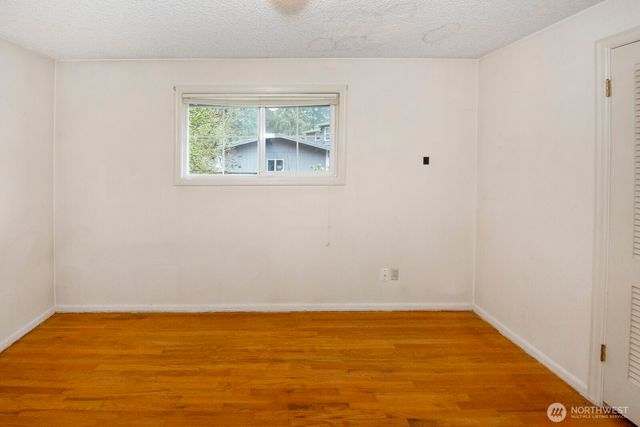 9318 Hipkins Road SW, Lakewood, WA 98498