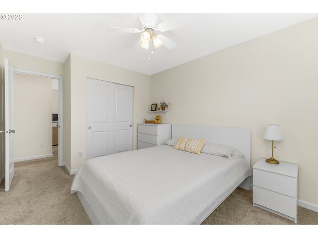 1228 W 16TH Ave, La Center, WA 98629