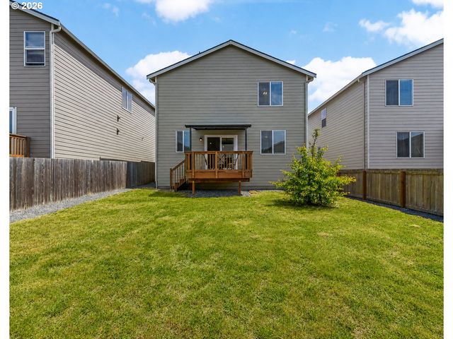 1228 W 16TH Ave, La Center, WA 98629