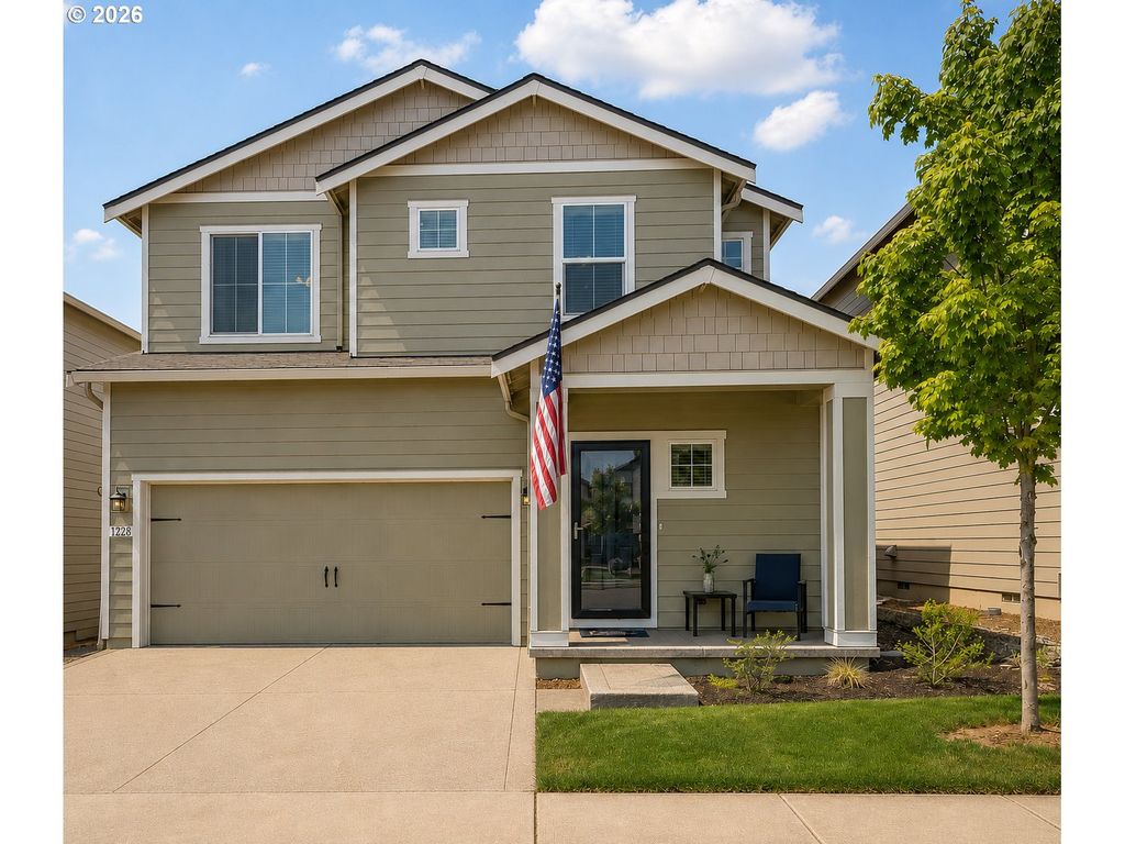 1228 W 16TH Ave, La Center, WA 98629