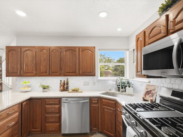9801 Riverside Road NW, Albuquerque, NM 87114