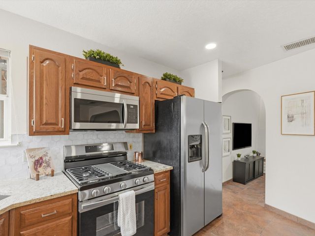9801 Riverside Road NW, Albuquerque, NM 87114