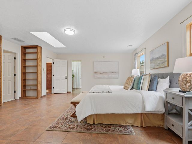 9801 Riverside Road NW, Albuquerque, NM 87114