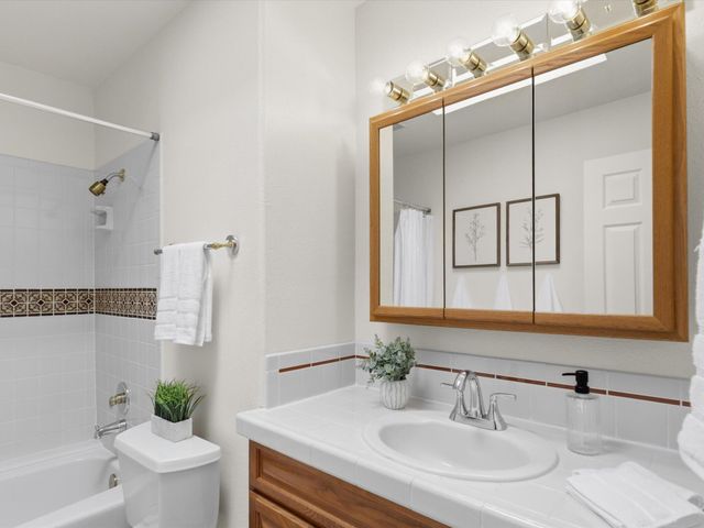 9801 Riverside Road NW, Albuquerque, NM 87114