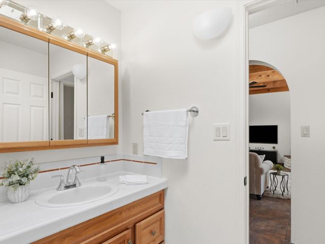 9801 Riverside Road NW, Albuquerque, NM 87114