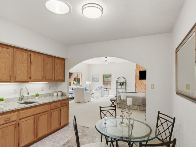 9801 Riverside Road NW, Albuquerque, NM 87114