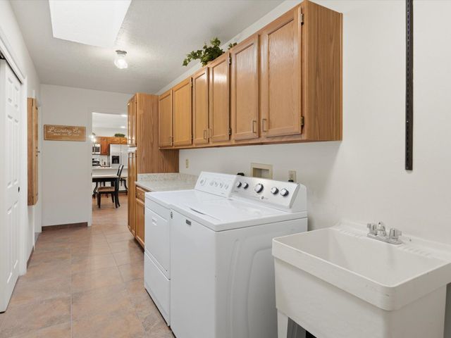 9801 Riverside Road NW, Albuquerque, NM 87114