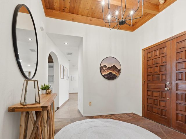 9801 Riverside Road NW, Albuquerque, NM 87114