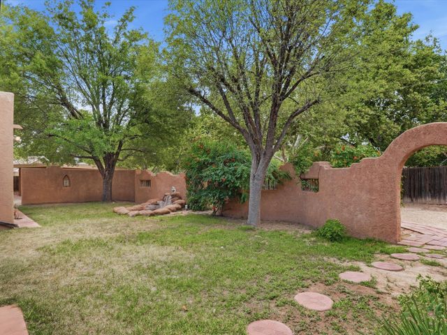 9801 Riverside Road NW, Albuquerque, NM 87114