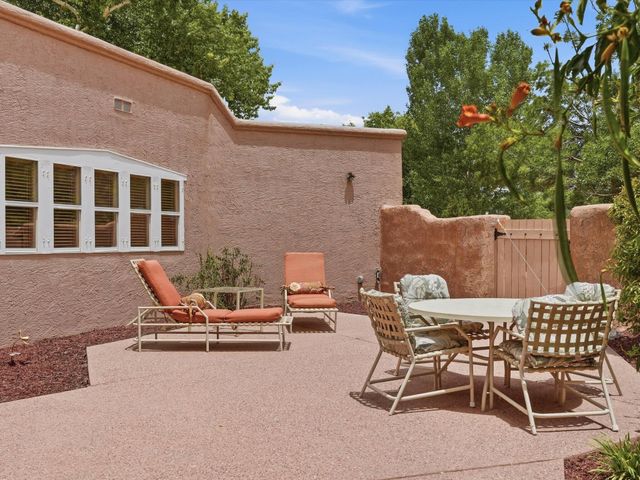 9801 Riverside Road NW, Albuquerque, NM 87114
