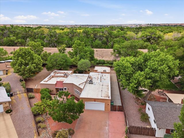 9801 Riverside Road NW, Albuquerque, NM 87114