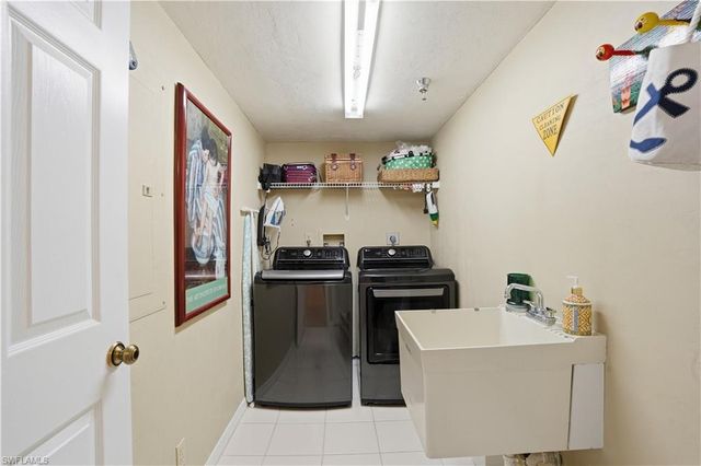 26880 Wedgewood DR 402, Bonita Springs, FL 34134