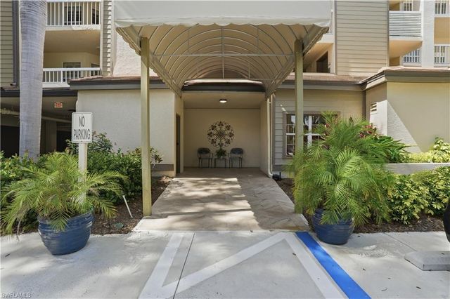 26880 Wedgewood DR 402, Bonita Springs, FL 34134