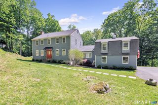 37 Lamppost Drive, Redding, CT 06896