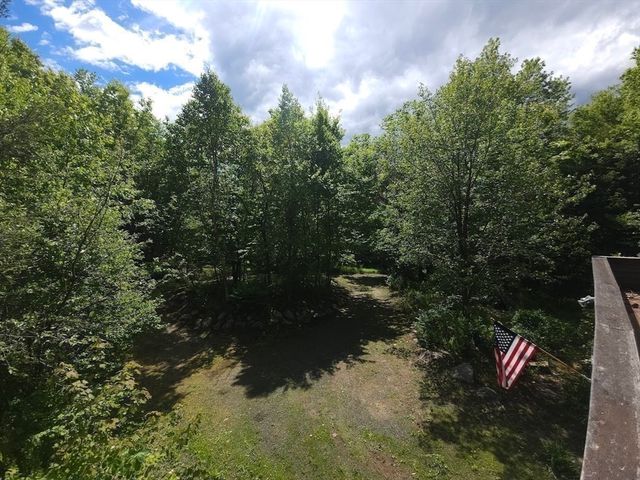 119 Buffam Rd, Pelham, MA 01002