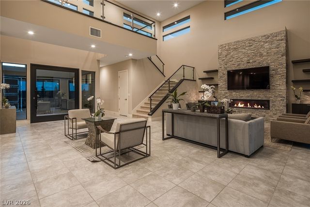 18 Garden Rain Drive, Las Vegas, NV 89135