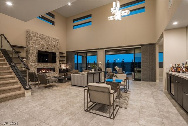 18 Garden Rain Drive, Las Vegas, NV 89135