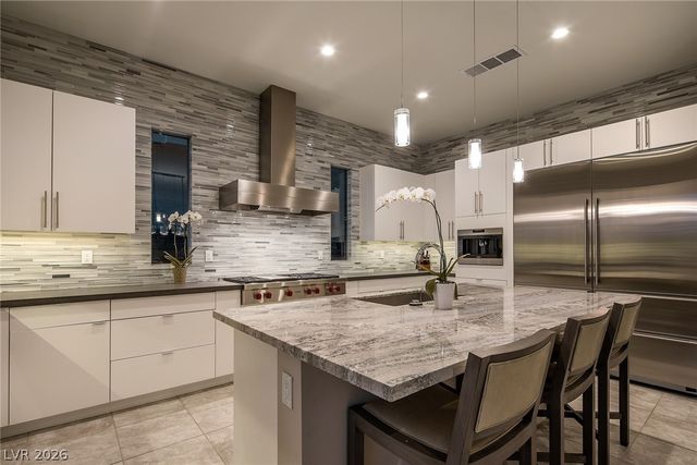 18 Garden Rain Drive, Las Vegas, NV 89135