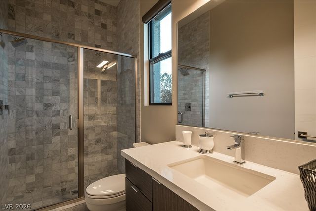 18 Garden Rain Drive, Las Vegas, NV 89135