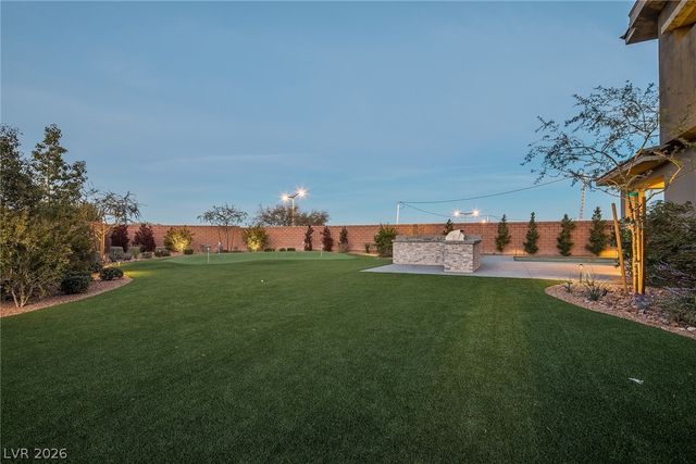 18 Garden Rain Drive, Las Vegas, NV 89135