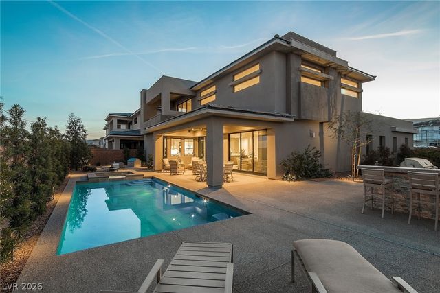 18 Garden Rain Drive, Las Vegas, NV 89135