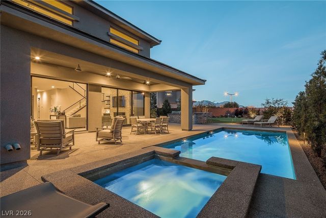 18 Garden Rain Drive, Las Vegas, NV 89135