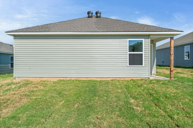8017 Chesapeake Trail, Bauxite, AR 72011