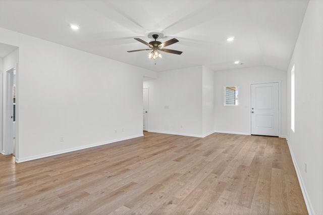 8017 Chesapeake Trail, Bauxite, AR 72011
