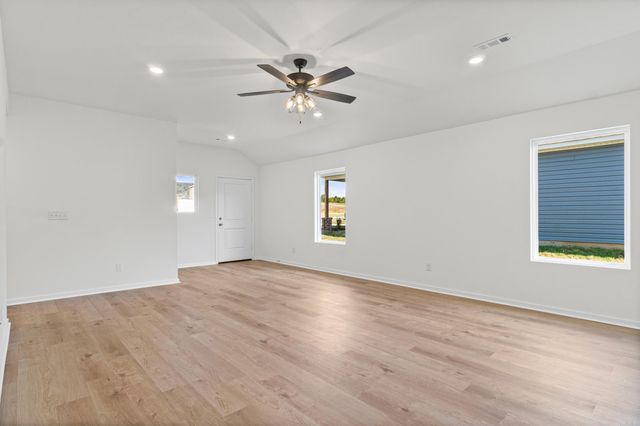 8017 Chesapeake Trail, Bauxite, AR 72011