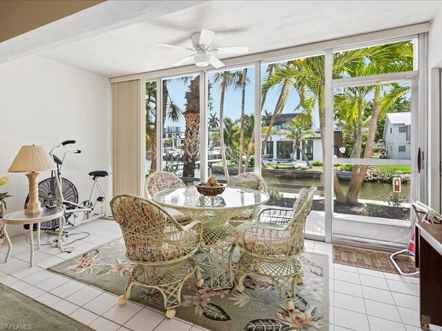 1200 Cherrystone CT B-109, Naples, FL 34102