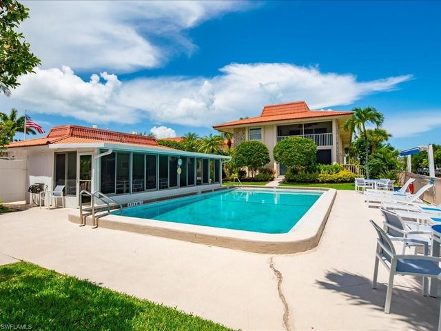 1200 Cherrystone CT B-109, Naples, FL 34102