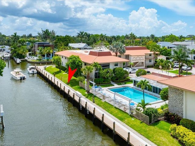 1200 Cherrystone CT B-109, Naples, FL 34102