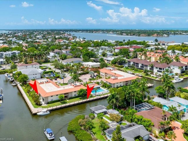 1200 Cherrystone CT B-109, Naples, FL 34102