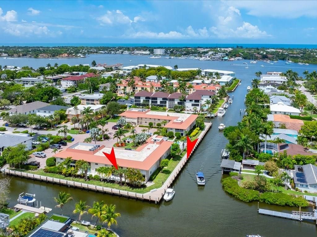 1200 Cherrystone CT B-109, Naples, FL 34102