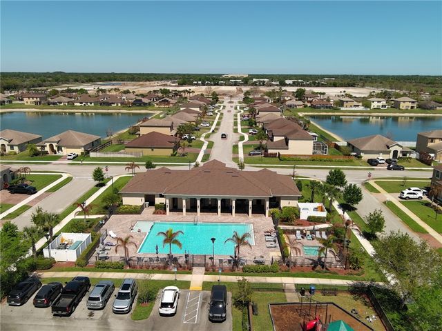 9878 E Villa Circle, Vero Beach, FL 32966