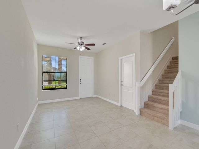 9878 E Villa Circle, Vero Beach, FL 32966