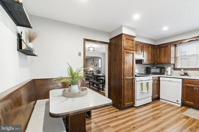 1010 BUTTONWOOD ST, Norristown, PA 19401