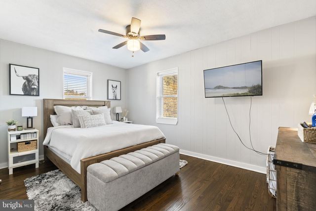 1010 BUTTONWOOD ST, Norristown, PA 19401